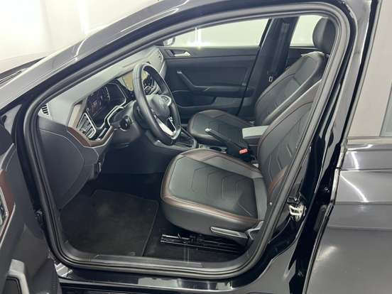 VOLKSWAGEN-VIRTUS-1.0 200 TSI HIGHLINE AUTOMÁTICO VOLKSWAGEN-VIRTUS-2024