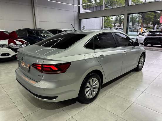 VOLKSWAGEN-VIRTUS-2018