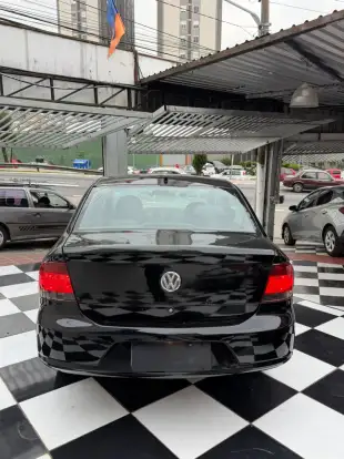VOLKSWAGEN-VOYAGE-2012