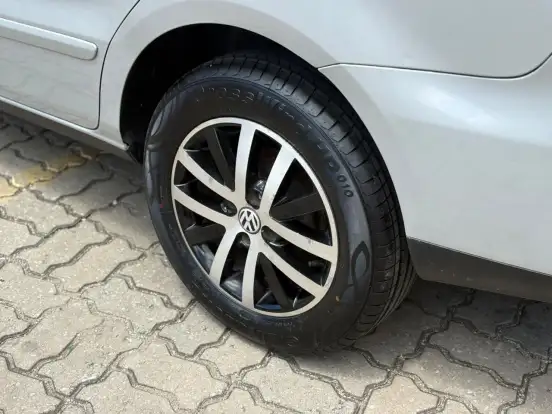 VOLKSWAGEN-VOYAGE-2008