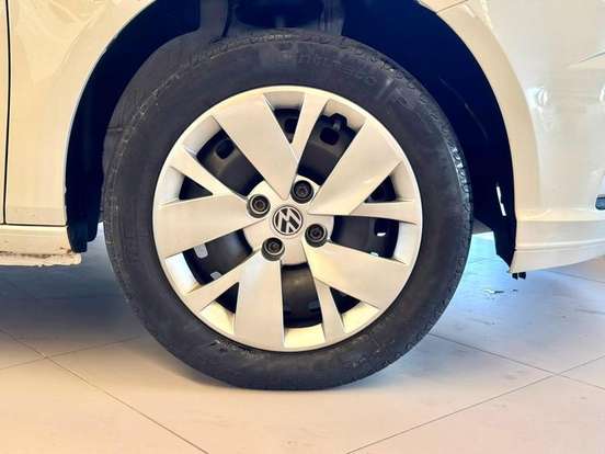 VOLKSWAGEN-VOYAGE-1.0 12V MPI TOTALFLEX 4P MANUAL VOLKSWAGEN-VOYAGE-2022