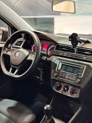 VOLKSWAGEN-VOYAGE-2020