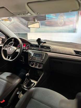 VOLKSWAGEN-VOYAGE-2020