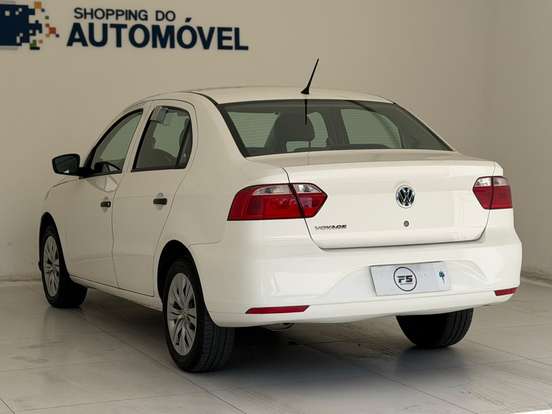 VOLKSWAGEN-VOYAGE-2022