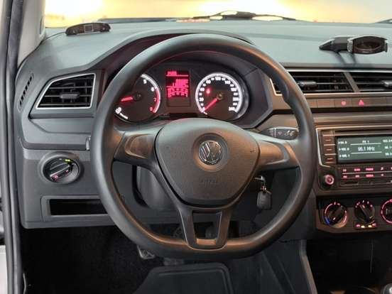 VOLKSWAGEN-VOYAGE-1.6 MSI TOTALFLEX 4P MANUAL VOLKSWAGEN-VOYAGE-2019