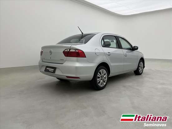 VOLKSWAGEN-VOYAGE-2021