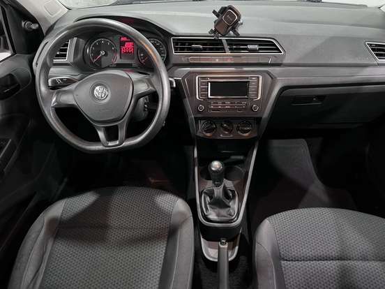 VOLKSWAGEN-VOYAGE-2021