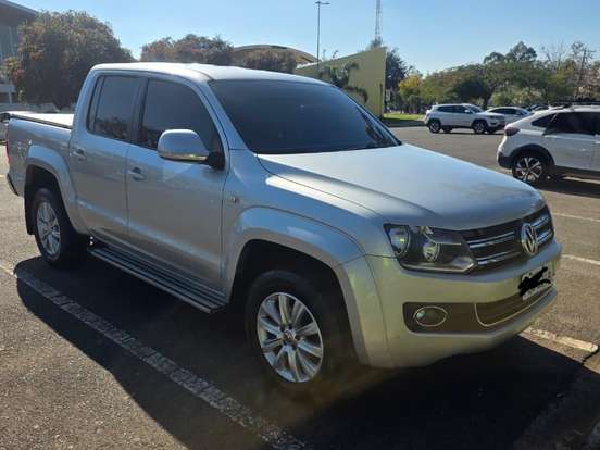 VOLKSWAGEN-AMAROK-2.0 HIGHLINE 4X4 CD 16V TURBO INTERCOOLER DIESEL 4P AUTOMÁTICO VOLKSWAGEN-AMAROK-2015