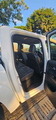 VOLKSWAGEN-AMAROK-2017