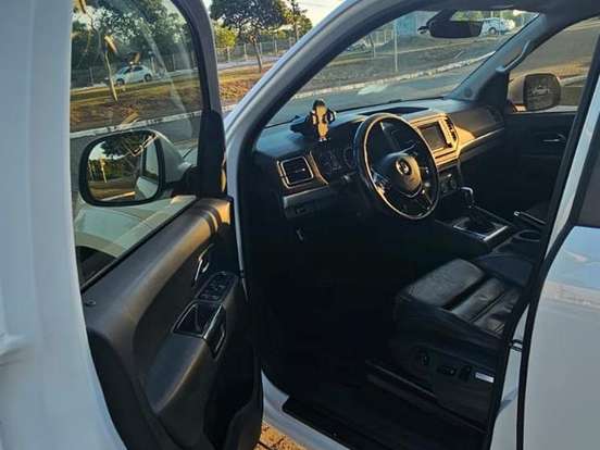 VOLKSWAGEN-AMAROK-2.0 HIGHLINE 4X4 CD 16V TURBO INTERCOOLER DIESEL 4P AUTOMÁTICO VOLKSWAGEN-AMAROK-2017