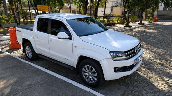 VOLKSWAGEN-AMAROK-2.0 HIGHLINE 4X4 CD 16V TURBO INTERCOOLER DIESEL 4P AUTOMÁTICO VOLKSWAGEN-AMAROK-2016