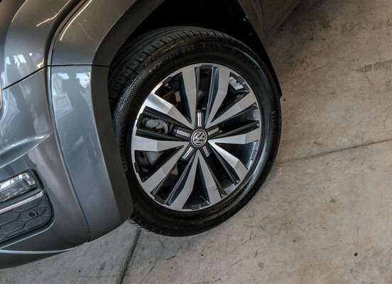 VOLKSWAGEN-AMAROK-2019