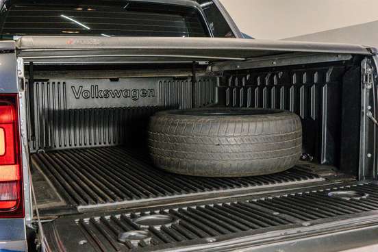 VOLKSWAGEN-AMAROK-2019