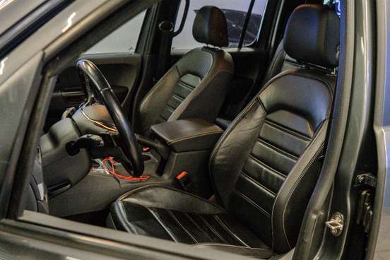 VOLKSWAGEN-AMAROK-2019