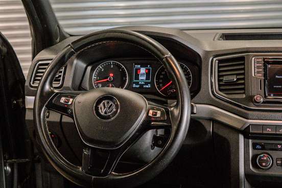 VOLKSWAGEN-AMAROK-2019
