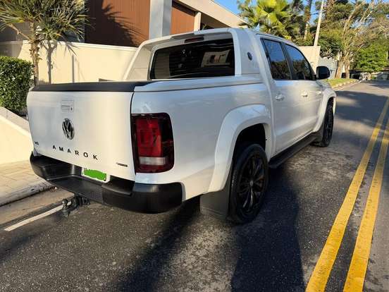 VOLKSWAGEN-AMAROK-2018