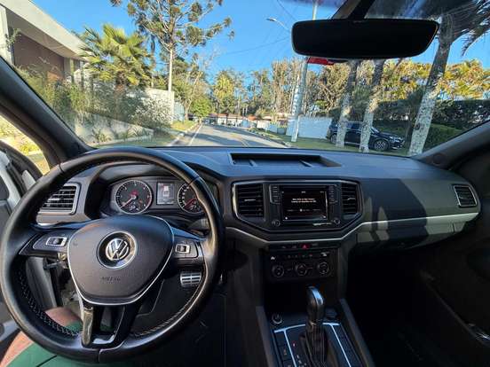 VOLKSWAGEN-AMAROK-2018