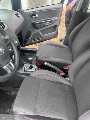 VOLKSWAGEN-CROSSFOX-2013