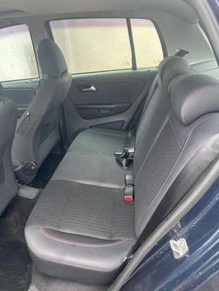 VOLKSWAGEN-CROSSFOX-2013