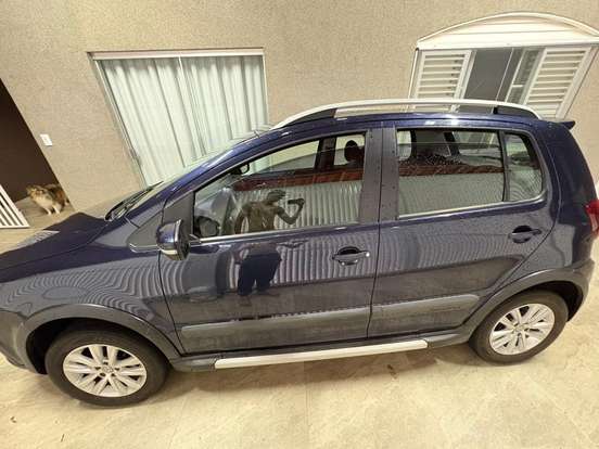 VOLKSWAGEN-CROSSFOX-2013