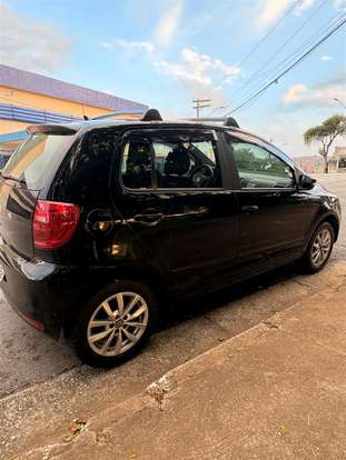 VOLKSWAGEN-FOX-1.0 MI 8V FLEX 4P MANUAL VOLKSWAGEN-FOX-2014