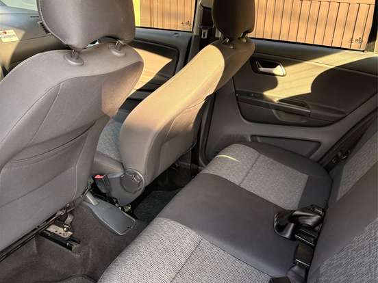 VOLKSWAGEN-FOX-1.0 MI 8V FLEX 4P MANUAL VOLKSWAGEN-FOX-2014