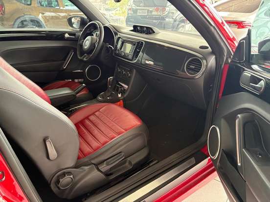 VOLKSWAGEN-FUSCA-2012