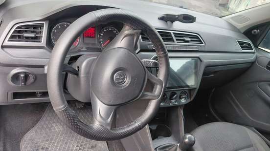 VOLKSWAGEN-GOL-2021