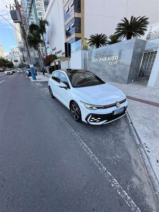 VOLKSWAGEN-GOLF-2026