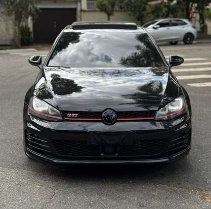 VOLKSWAGEN-GOLF-2014