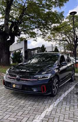 VOLKSWAGEN-JETTA-2023