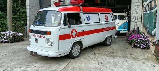 VOLKSWAGEN-KOMBI-2013