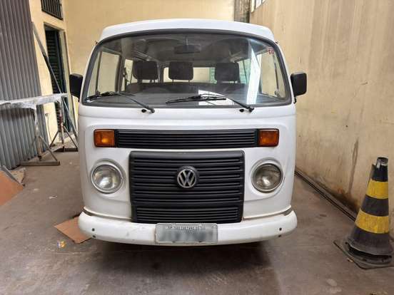 VOLKSWAGEN-KOMBI-1.4 MI STD 8V FLEX 3P MANUAL VOLKSWAGEN-KOMBI-2010