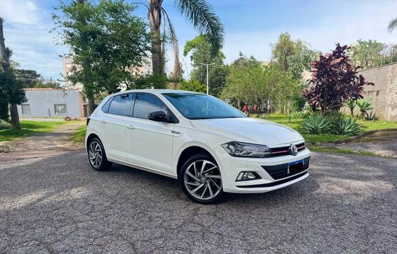 VOLKSWAGEN POLO 1.0 200 TSI HIGHLINE AUTOMÁTICO