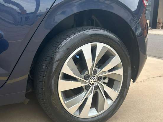 VOLKSWAGEN-POLO-1.0 200 TSI HIGHLINE AUTOMÁTICO VOLKSWAGEN-POLO-2018