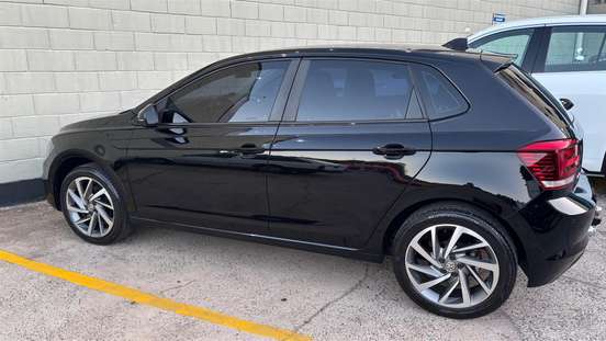 VOLKSWAGEN-POLO-2019
