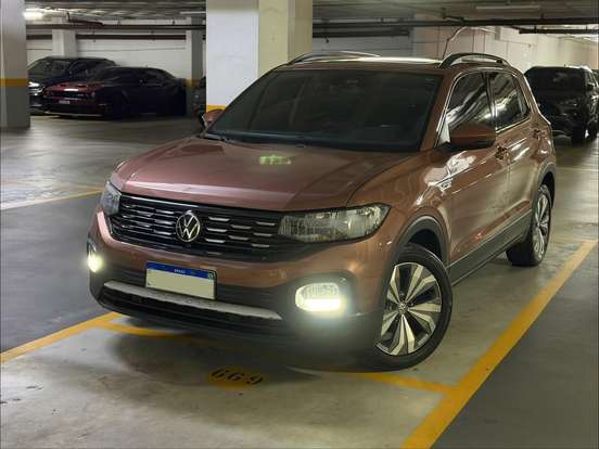 VOLKSWAGEN-T-CROSS-2019