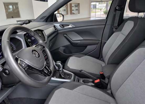 VOLKSWAGEN-T-CROSS-2020