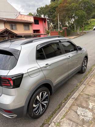 VOLKSWAGEN-T-CROSS-2024