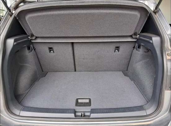 VOLKSWAGEN-T-CROSS-2020