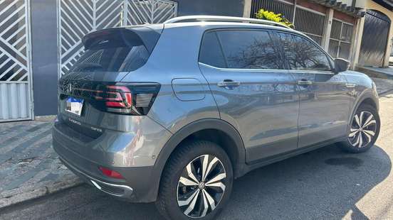 VOLKSWAGEN-T-CROSS-2022