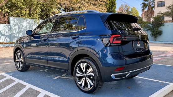 VOLKSWAGEN-T-CROSS-2023
