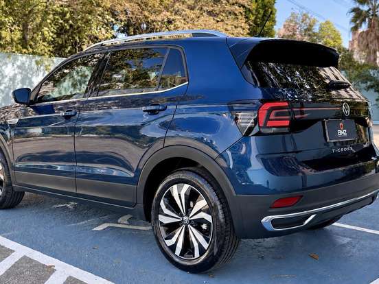 VOLKSWAGEN-T-CROSS-1.4 250 TSI TOTAL FLEX HIGHLINE AUTOMÁTICO VOLKSWAGEN-T-CROSS-2023