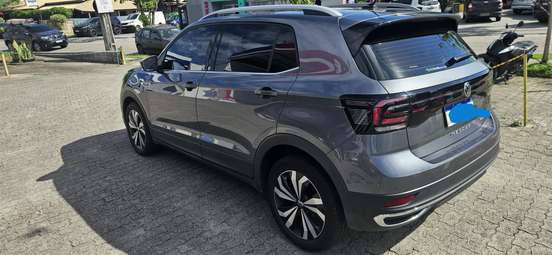 VOLKSWAGEN-T-CROSS-2023