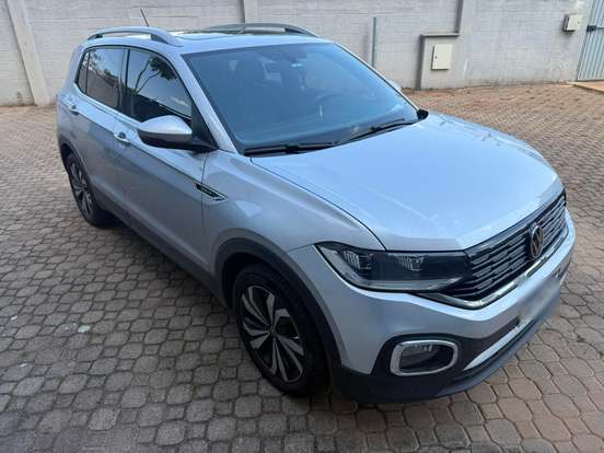 VOLKSWAGEN-T-CROSS-1.4 250 TSI TOTAL FLEX HIGHLINE AUTOMÁTICO VOLKSWAGEN-T-CROSS-2023