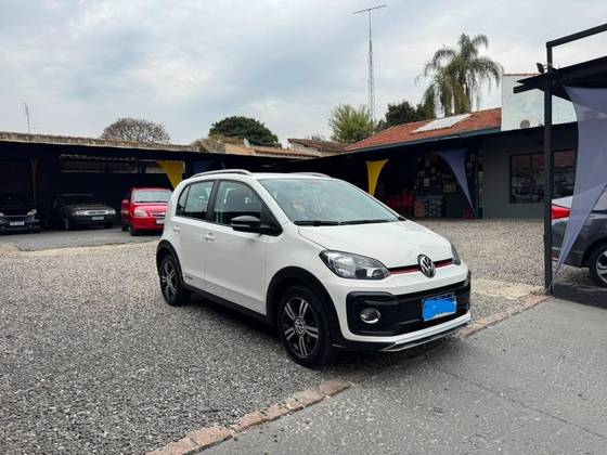 VOLKSWAGEN UP 1.0 170 TSI TOTAL FLEX XTREME 4P MANUAL