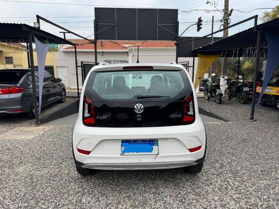 VOLKSWAGEN-UP-1.0 170 TSI TOTAL FLEX XTREME 4P MANUAL VOLKSWAGEN-UP-2019