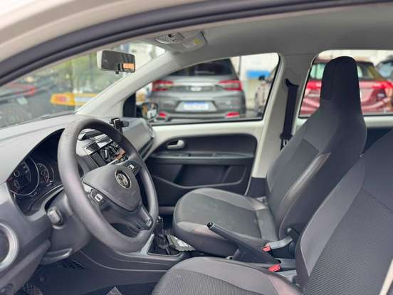 VOLKSWAGEN-UP-2019