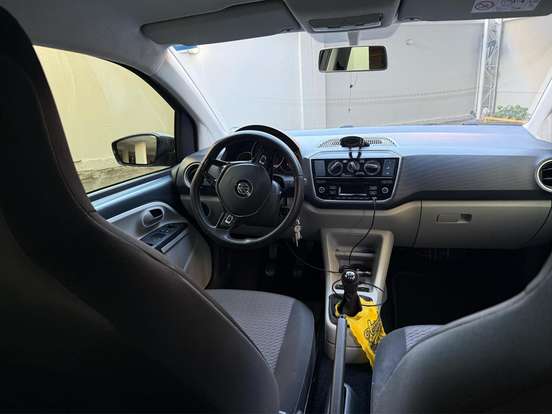 VOLKSWAGEN-UP-1.0 TSI MOVE UP 12V FLEX 4P MANUAL VOLKSWAGEN-UP-2017