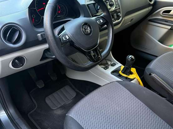 VOLKSWAGEN-UP-1.0 TSI MOVE UP 12V FLEX 4P MANUAL VOLKSWAGEN-UP-2017